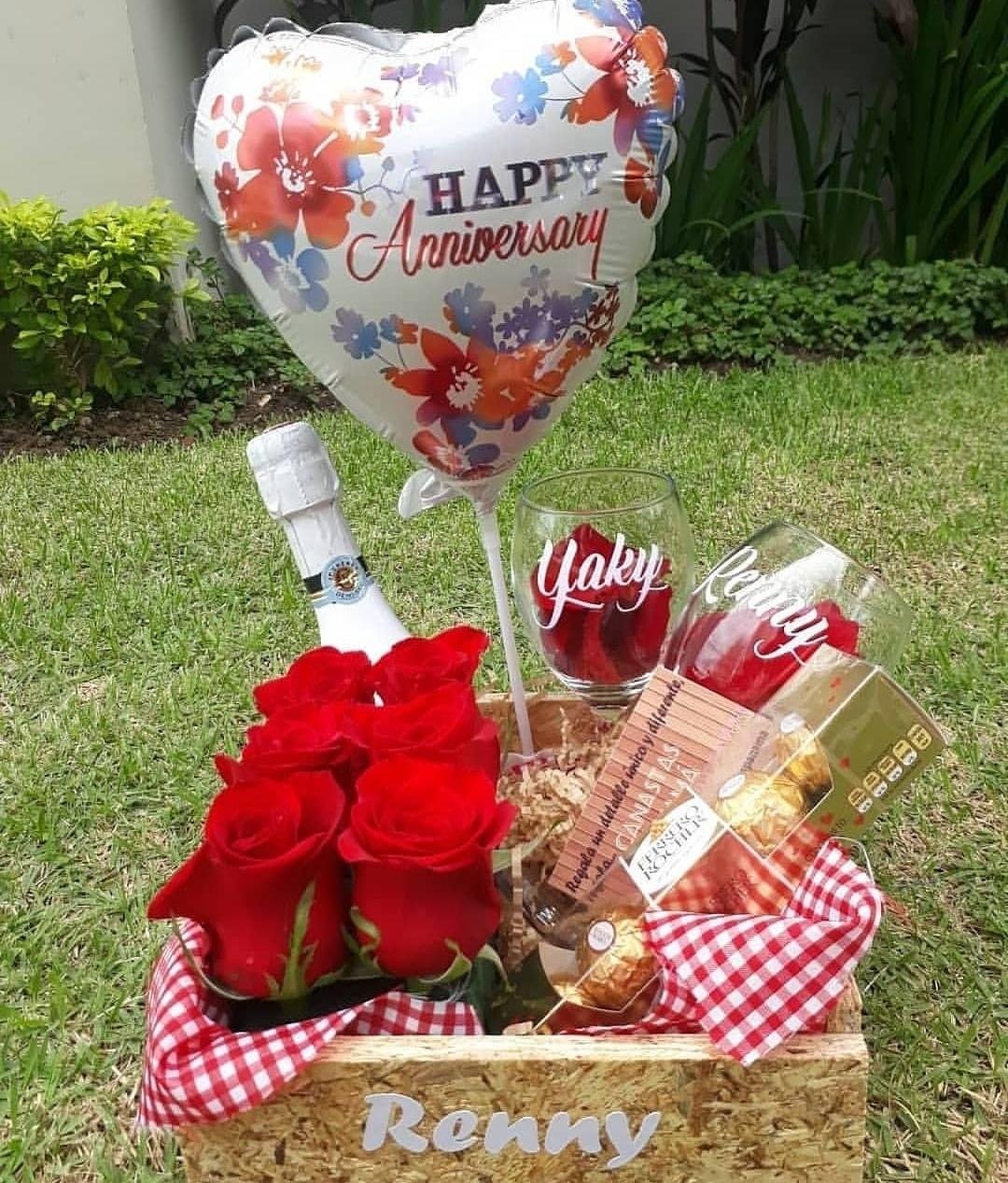 AF-002.jpg Arreglos Florales y Fresas con Chocolate Deluxe Exclusivo - Imagen 1