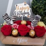 Arreglos Florales y Fresas con Chocolate Premium Exclusivo
