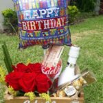 Arreglos Florales y Fresas con Chocolate Premium Exclusivo