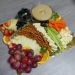 Bandeja de Boquitas mixtas de tapas y hummus