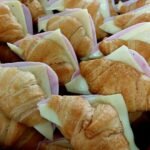 Croissant de jamón y queso