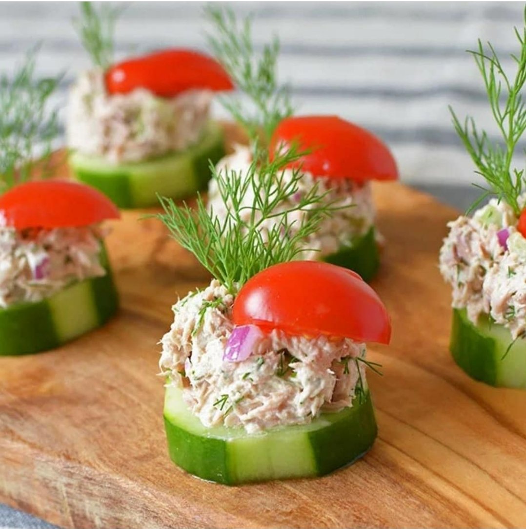 ce4d8a63-62bc-456e-aeba-306f992c18d7.jpg Montaditos de Pepino y Tuna - Imagen 1